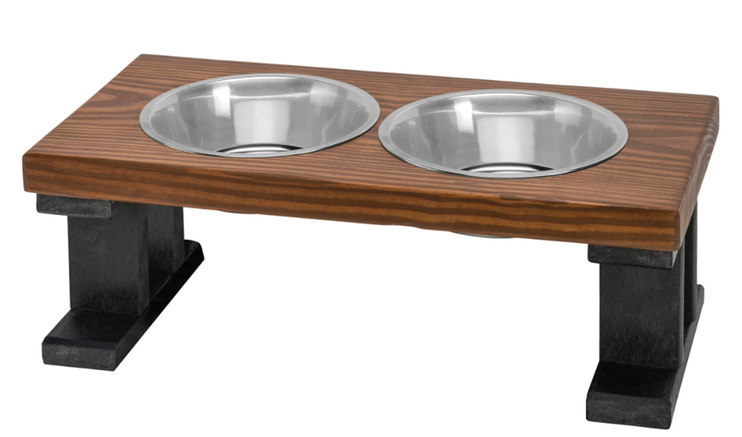 Farmhouse 2 Bowl Elevated Regular Feeder